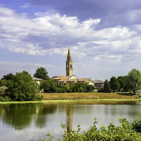 In 34041 شقة روسولينا ماري